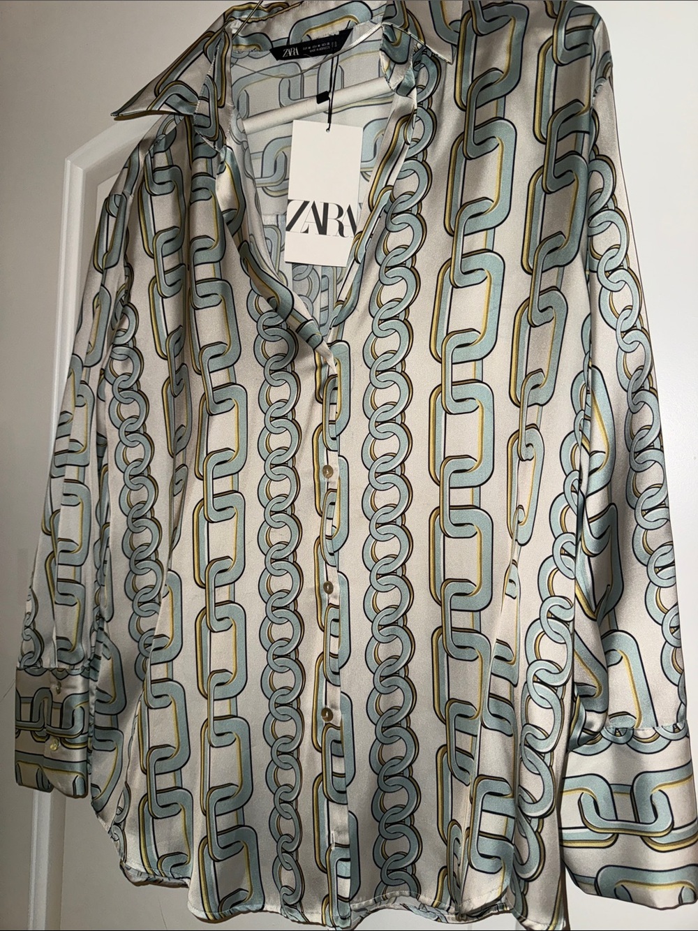 Zara Cream Button-Up Shirt with Blue and Tan Chain Design